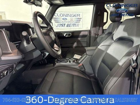 New 2025 Ford Bronco Badlands image 18