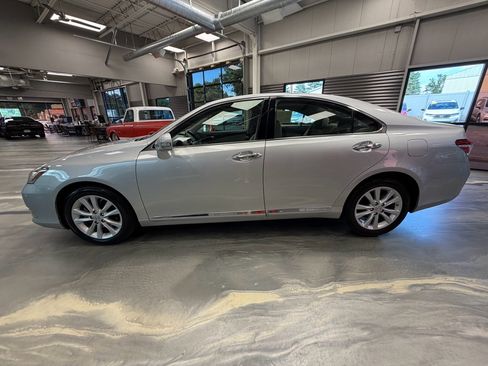Used 2010 Lexus ES 350 FWD image 37