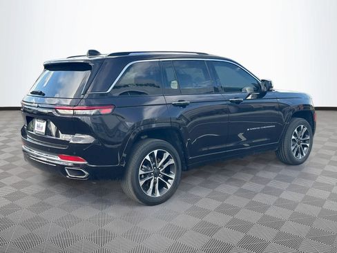 Used 2022 Jeep Grand Cherokee Overland AWD/4WD image 5