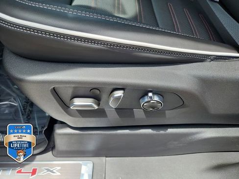 New 2026 GMC Sierra 1500 AT4X w/ AT4X AEV Edition AWD/4WD image 18