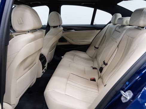 Used 2017 BMW 540i RWD image 8