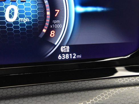 Used 2023 Volkswagen GTI Autobahn image 28