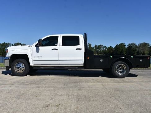 Used 2018 GMC Sierra 3500 4x4 Crew Cab w/ Sierra Convenience Package image 3