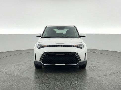 Used 2025 Kia Soul LX w/ LX Technology Package FWD image 2
