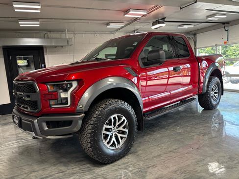 Used 2018 Ford F150 Raptor w/ Equipment Group 801A Mid AWD/4WD image 5