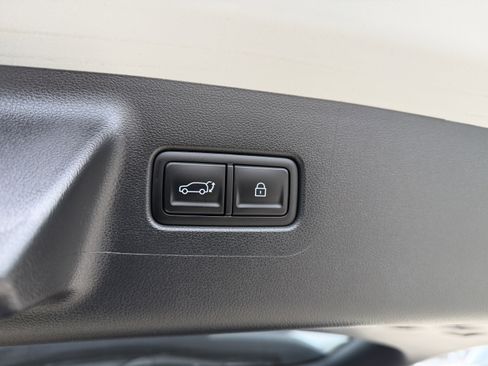 Used 2025 Hyundai Santa Fe Calligraphy image 13