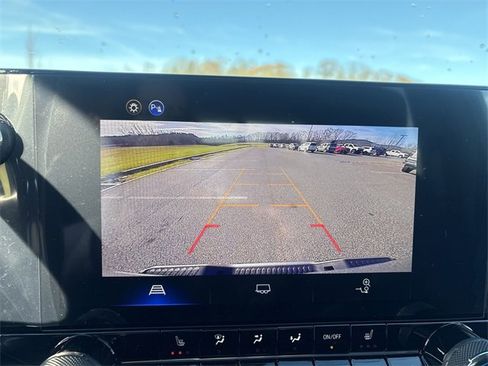 New 2026 Chevrolet Colorado LT image 15