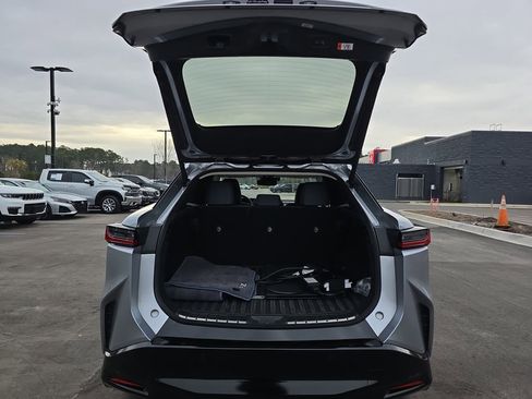 Used 2023 Lexus RZ 450e Premium image 15