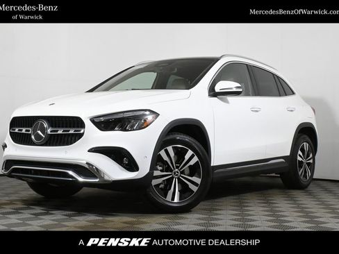 New 2026 Mercedes-Benz GLA 250 4MATIC image 1
