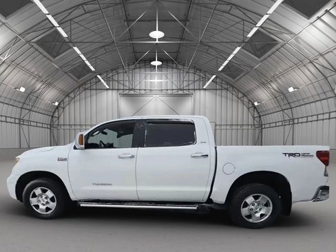 Used 2011 Toyota Tundra SR5 image 3