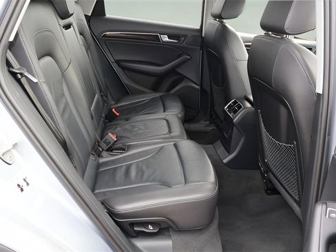 Used 2016 Audi Q5 2.0T Premium image 18