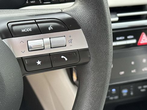 Used 2025 Hyundai Tucson SEL FWD image 31