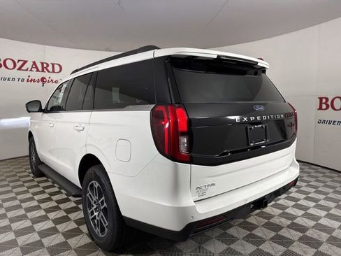 New 2025 Ford Expedition Active image 5