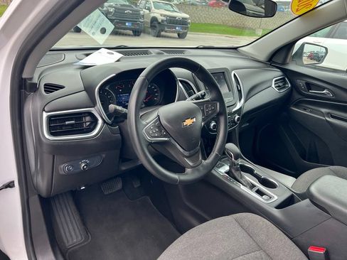 Used 2024 Chevrolet Equinox LT AWD/4WD image 18