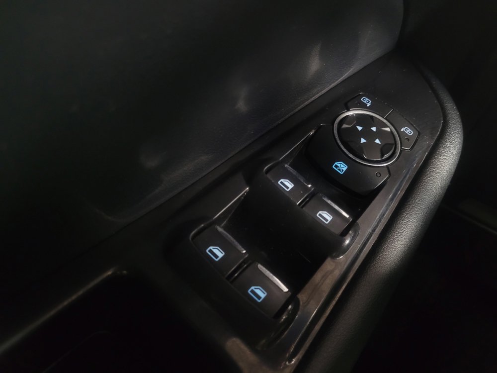 Used 2020 Ford Edge ST-Line w/ Cold Weather Package FWD image 27