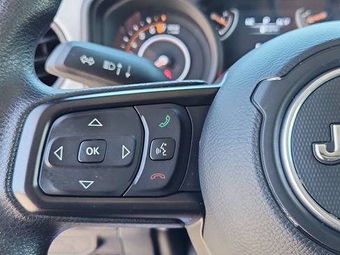 Used 2024 Jeep Gladiator Sport AWD/4WD image 18