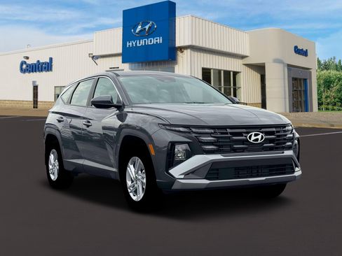 New 2026 Hyundai Tucson SE image 11