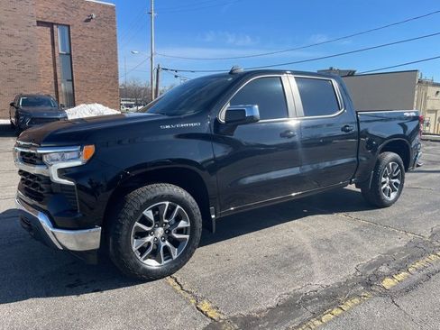 Used 2022 Chevrolet Silverado 1500 LT image 3