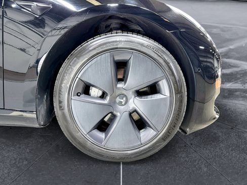 Used 2022 Tesla Model 3 Long Range image 34