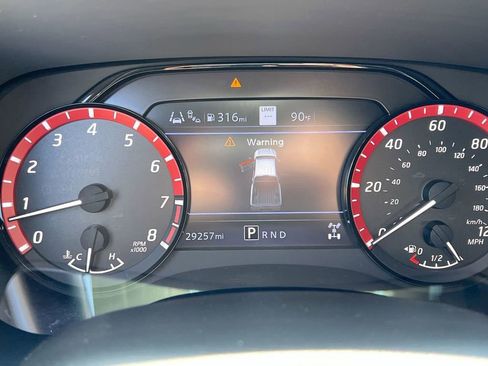 Used 2023 Nissan Frontier PRO-4X w/ Pro Convenience Package AWD/4WD image 14