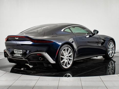 Used 2020 Aston Martin V8 Vantage Coupe image 10