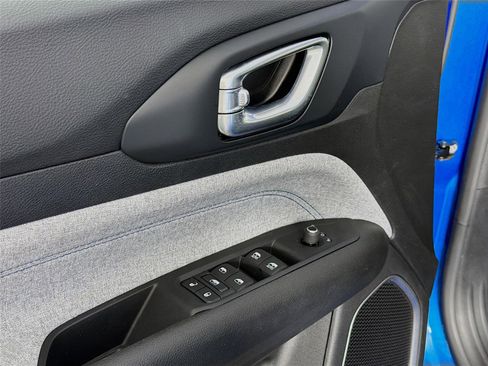 Used 2022 Jeep Compass Latitude w/ Convenience Group image 18