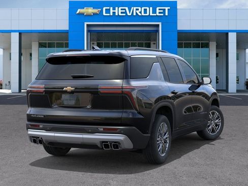 New 2026 Chevrolet Traverse LT w/ Driver Confidence Package FWD image 4