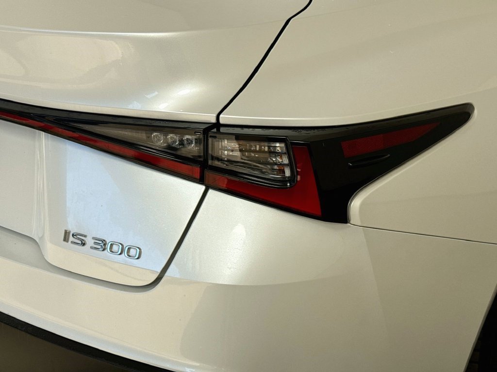 Used 2022 Lexus IS 300 w/ Accessory Package RWD image 33