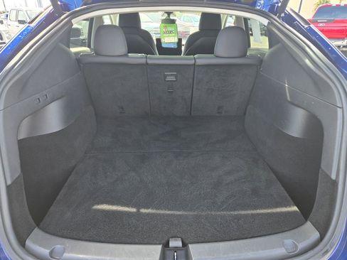 Used 2020 Tesla Model Y Long Range image 19
