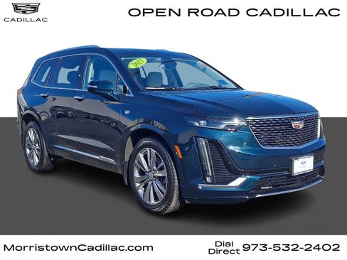 Used 2025 Cadillac XT6 Premium Luxury image 1