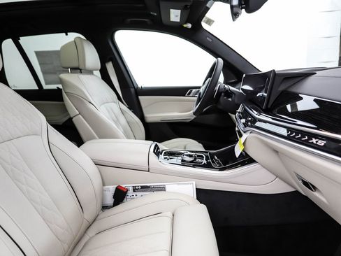 New 2026 BMW X5 xDrive50e AWD/4WD image 30