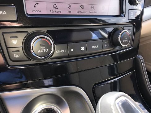 Used 2019 Nissan Maxima 3.5 SL w/ Floor Mat Group FWD image 19