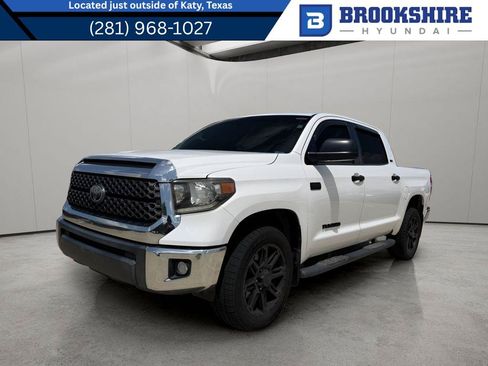 Used 2020 Toyota Tundra SR5 w/ SR5 Leather Package RWD image 1