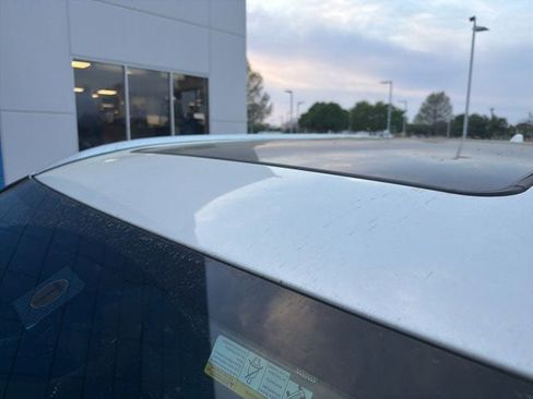 Used 2021 Toyota Highlander Platinum image 9