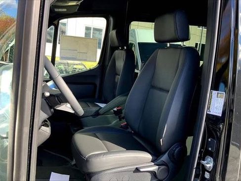 New 2025 Mercedes-Benz Sprinter 2500 image 9