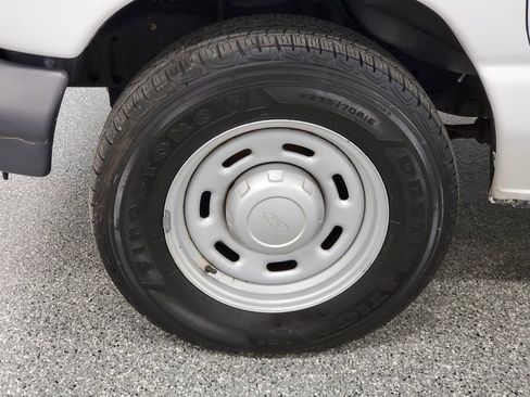 Used 2006 Ford E-150 and Econoline 150 image 8