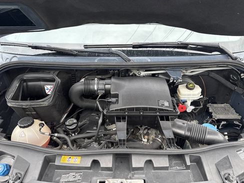 Used 2019 Mercedes-Benz Sprinter 144 image 13