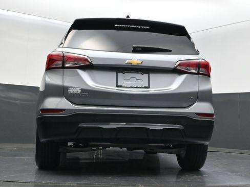 Used 2024 Chevrolet Equinox LT FWD image 39
