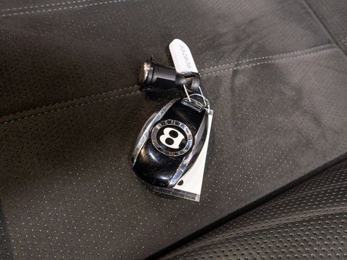 Used 2021 Bentley Bentayga Speed AWD/4WD image 14