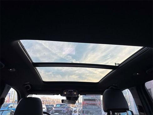 New 2025 Jeep Grand Cherokee Limited image 7