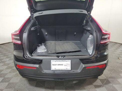 Certified 2024 Volvo C40 P8 Recharge Plus w/ Protection Package Premier RWD image 9