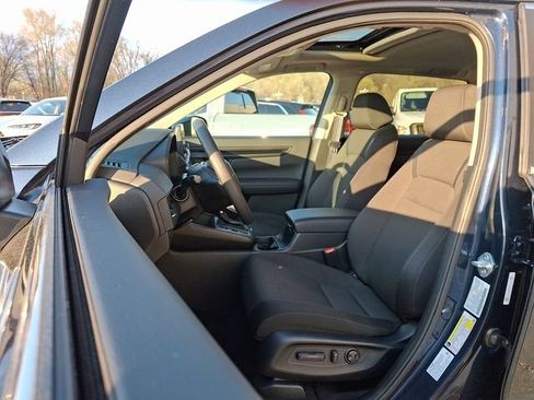 Used 2023 Honda CR-V EX image 16
