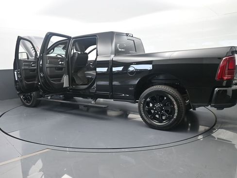 Used 2026 RAM 3500 Laramie AWD/4WD image 76