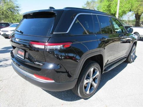 New 2026 Jeep Grand Cherokee Limited w/ Luxury Tech Group II RWD image 7