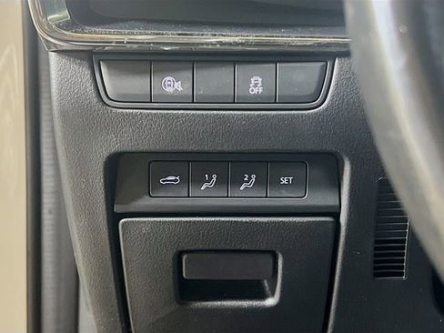 Used 2024 MAZDA MAZDA3 s image 12