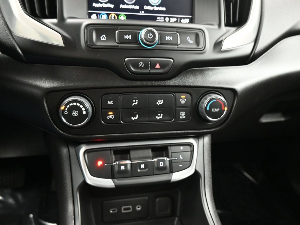 Used 2024 GMC Terrain SLE AWD/4WD image 19