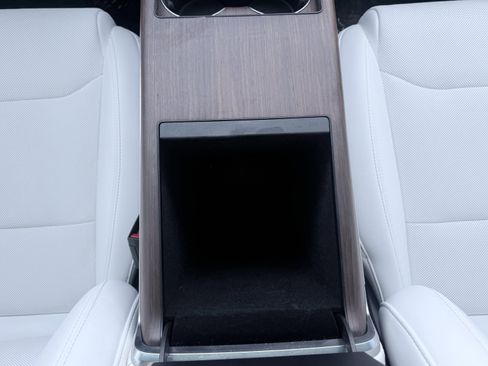 Used 2023 Tesla Model X image 55