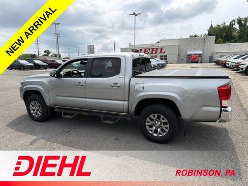 Used 2016 Toyota Tacoma SR5 w/ SR5 Appearance Package (SN) AWD/4WD image 7