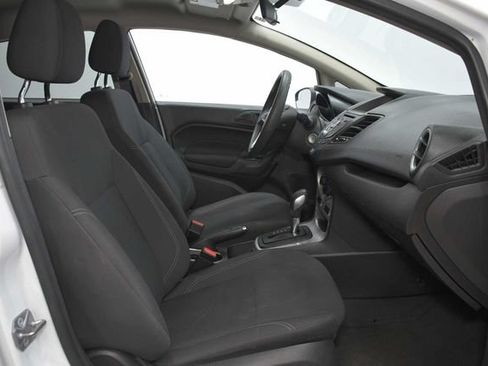 Used 2018 Ford Fiesta SE FWD image 10