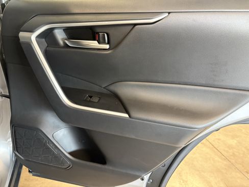 Certified 2025 Toyota RAV4 XLE image 34